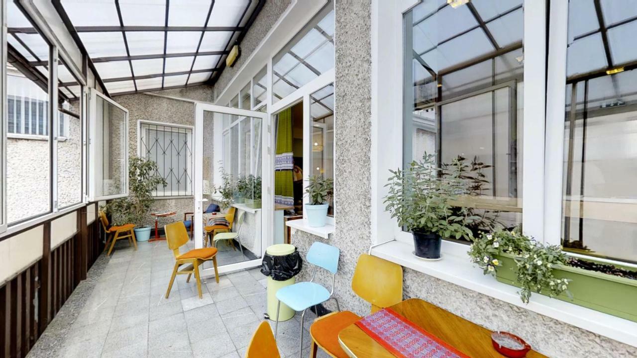 Press Hostel Варшава Экстерьер фото