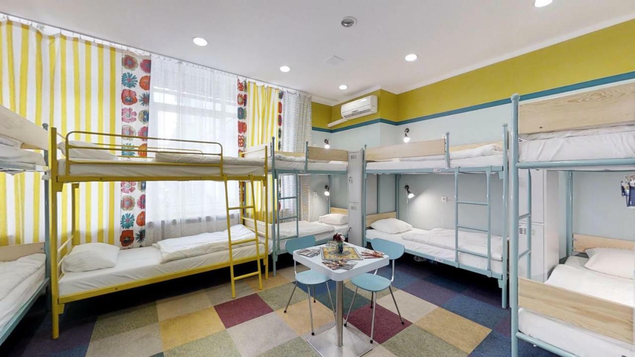 Press Hostel Варшава Экстерьер фото