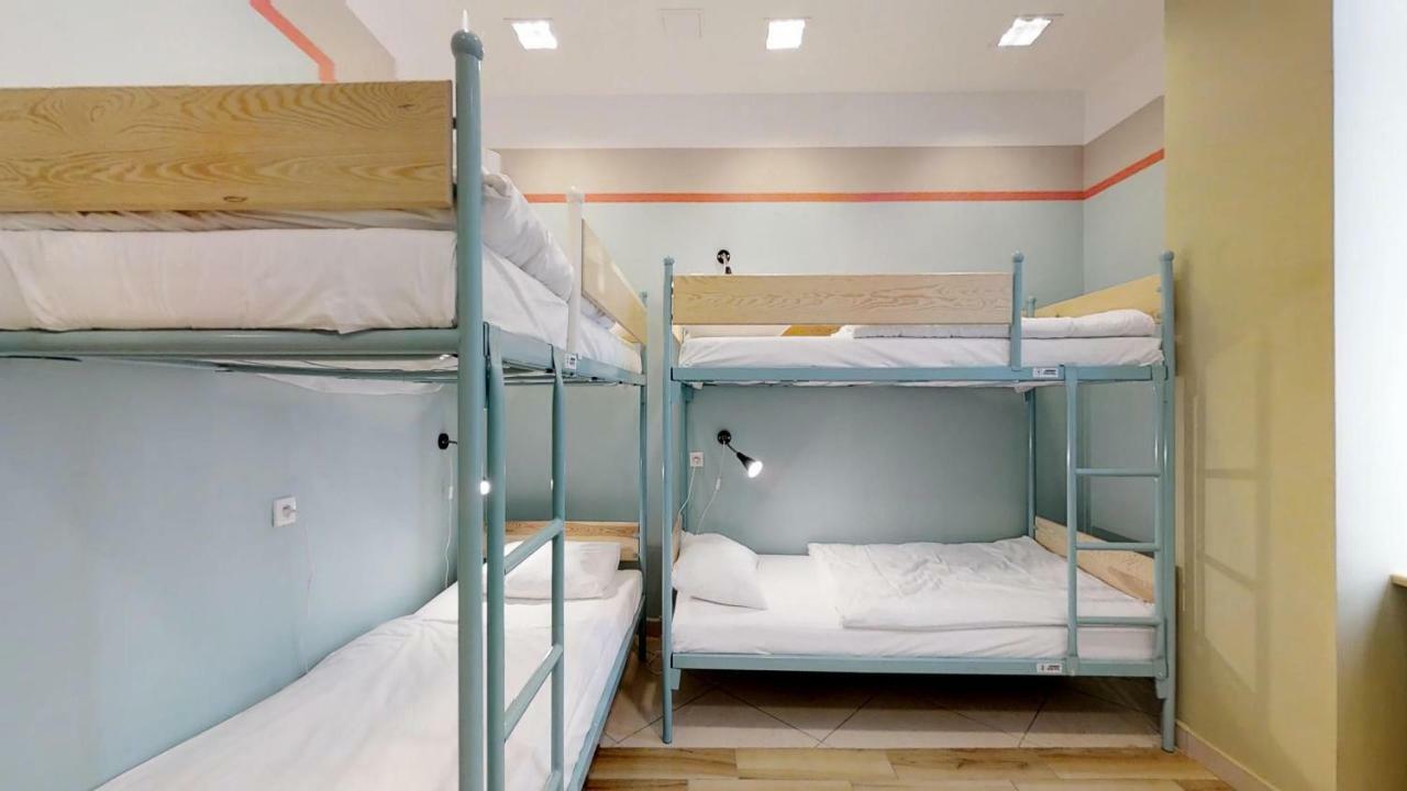 Press Hostel Варшава Экстерьер фото