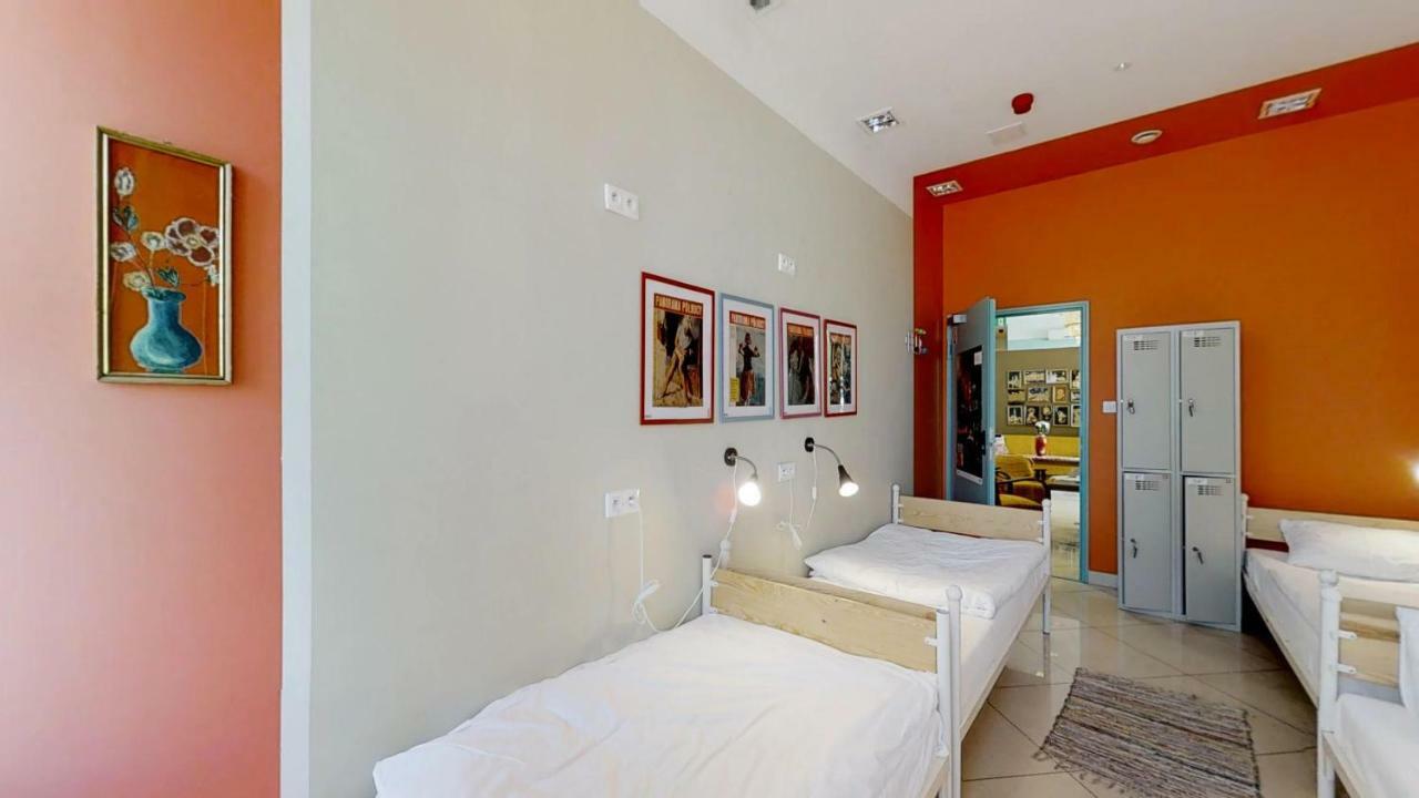 Press Hostel Варшава Экстерьер фото